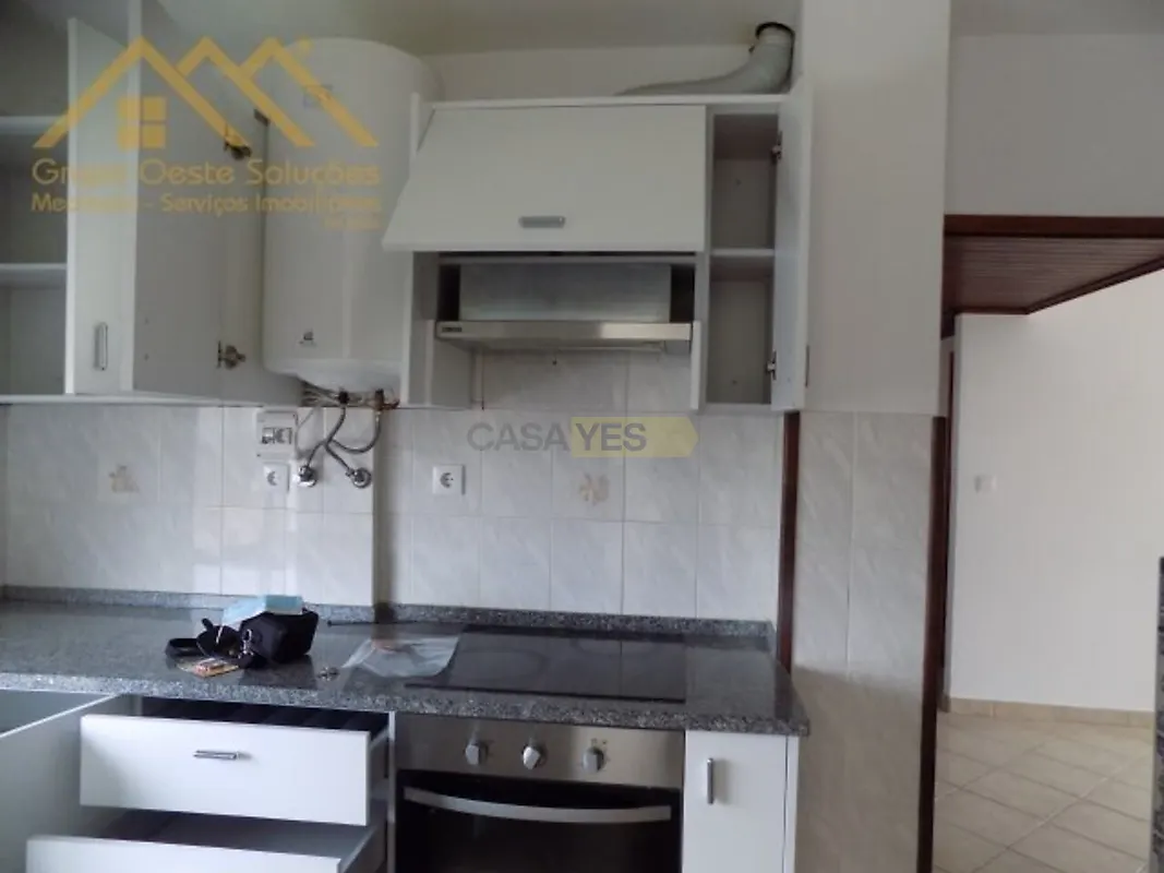 Apartamento T3 à venda em Lourinhã e Atalaia, €180.000