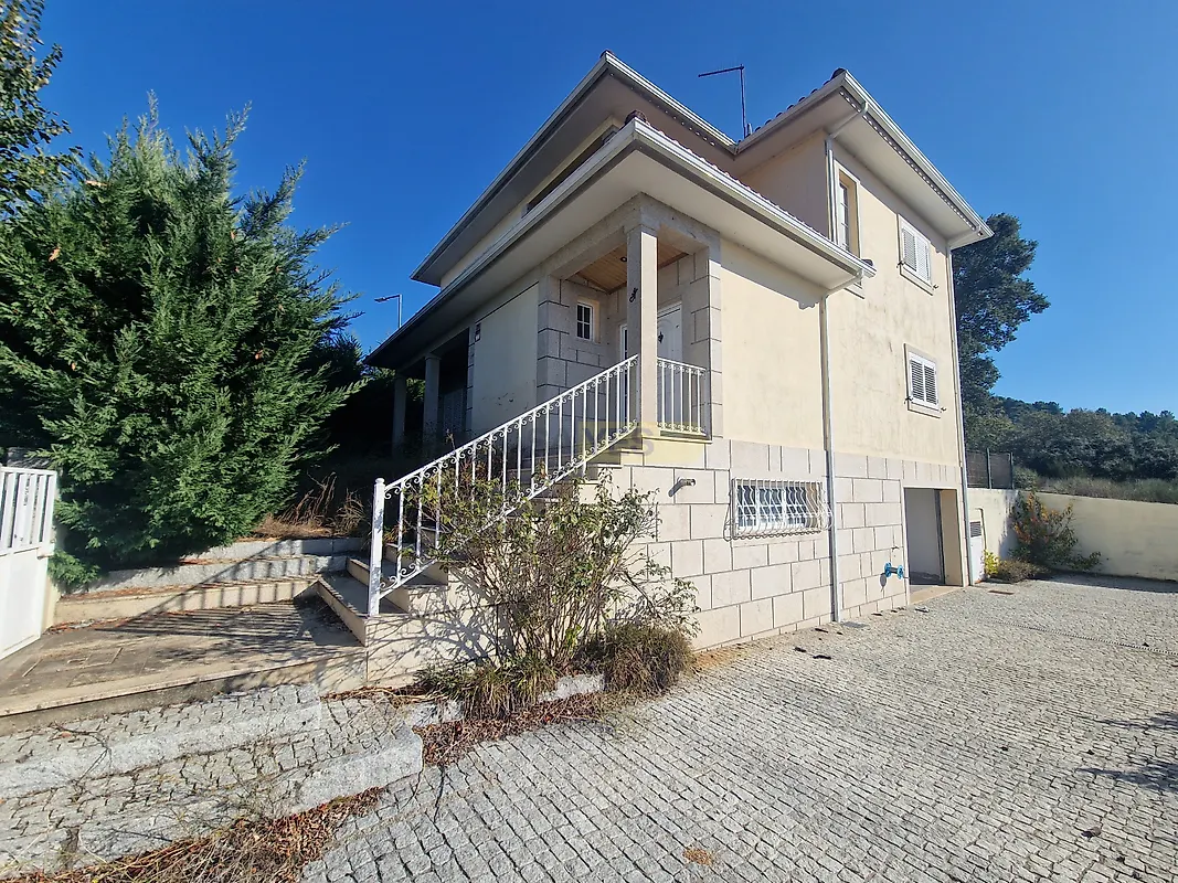 Moradia T3 à venda em Vidago (Vidago, Arcossó, Selhariz e Vilarinho das Paranheiras), Chaves — foto 4