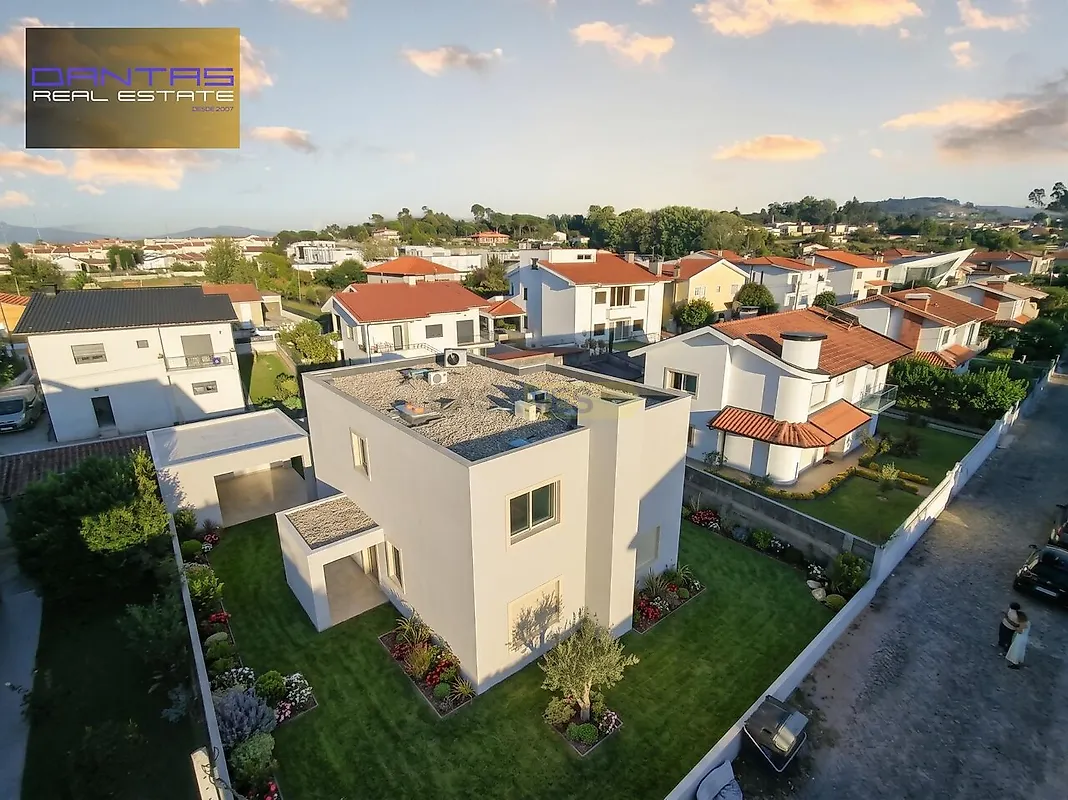 Moradia T4 à venda em Palmeira, Braga — foto 2