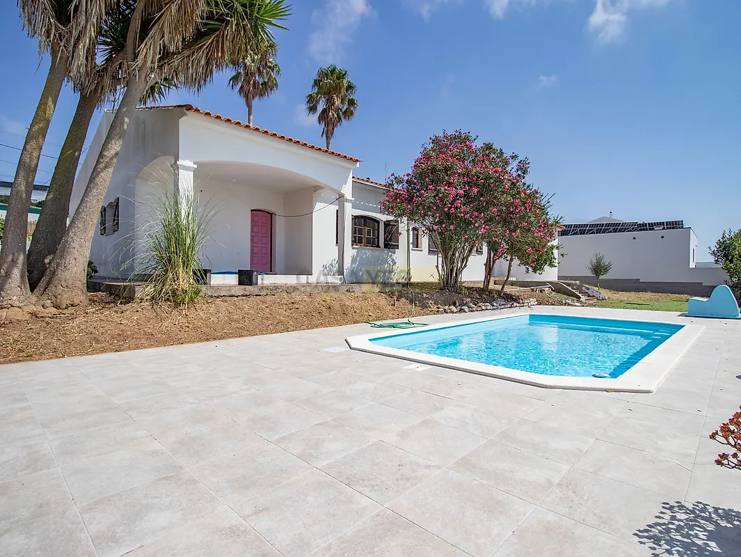 Moradia T3 em Lourinhã e Atalaia, €475.000