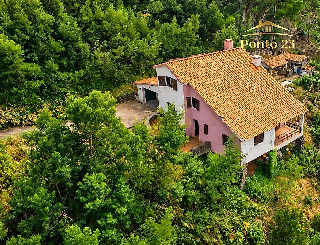 Moradia T2 em Camacha, €495.000