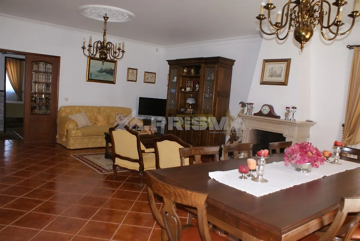 Moradia T5 à venda em Benquerenças, Castelo Branco — foto 4