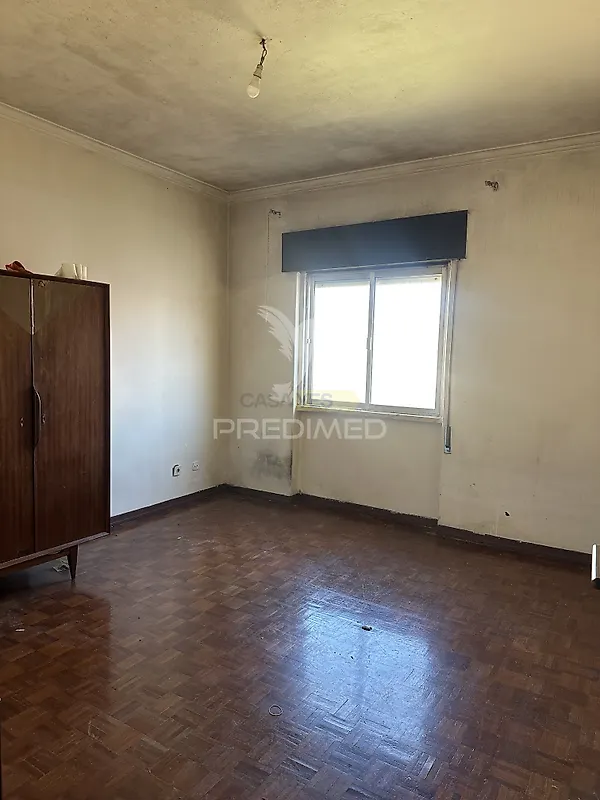 Apartamento T3 à venda em Mina de Água, Amadora — foto 2