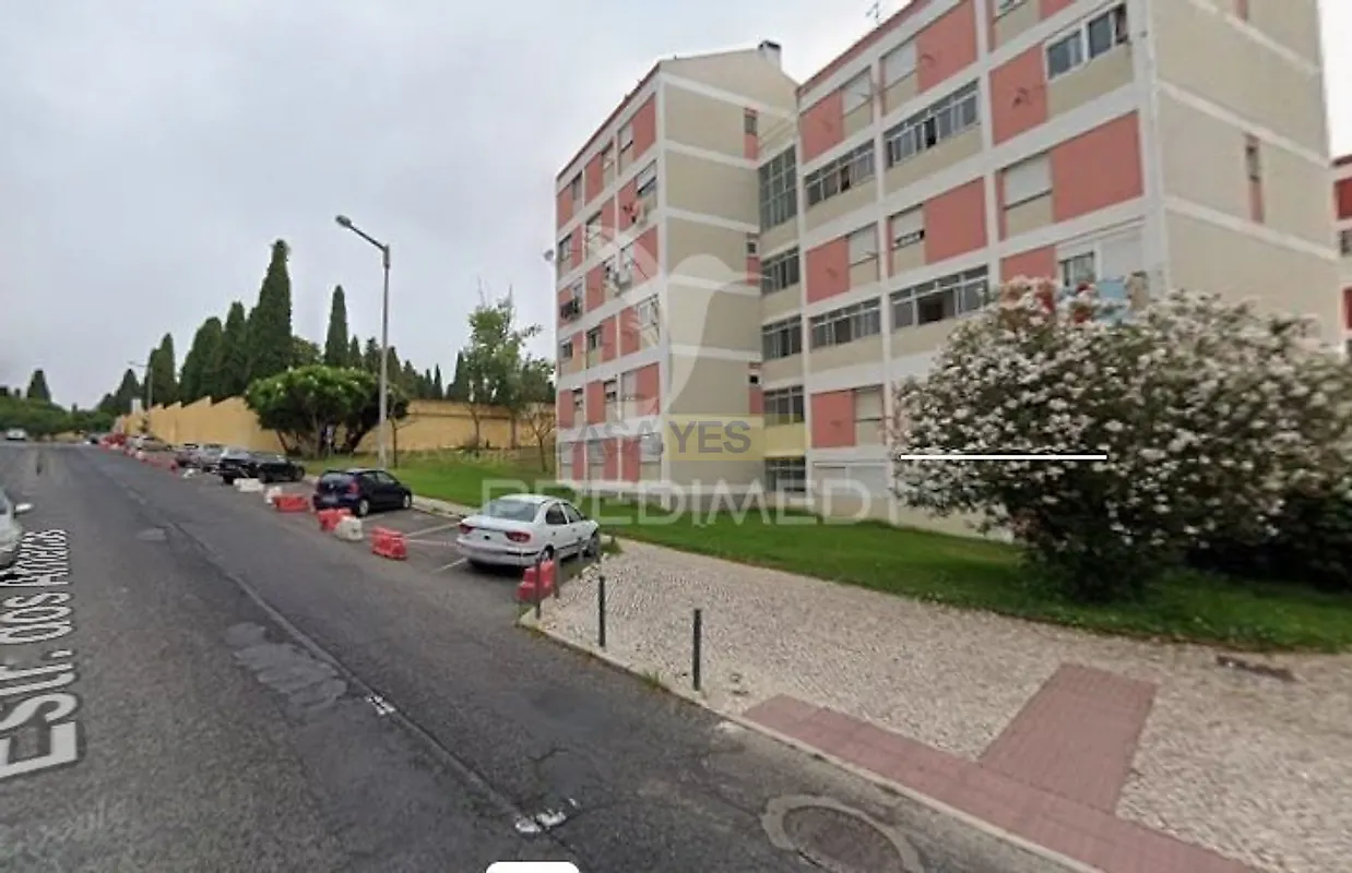 Apartamento T3 à venda em Benfica, Lisboa — foto 1