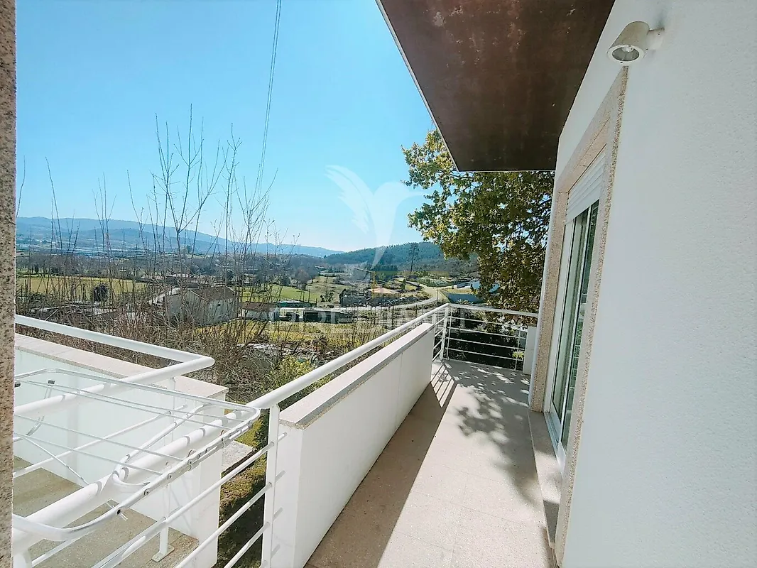 Moradia T4 à venda em Sande Vila Nova e Sande São Clemente, Guimarães — foto 5