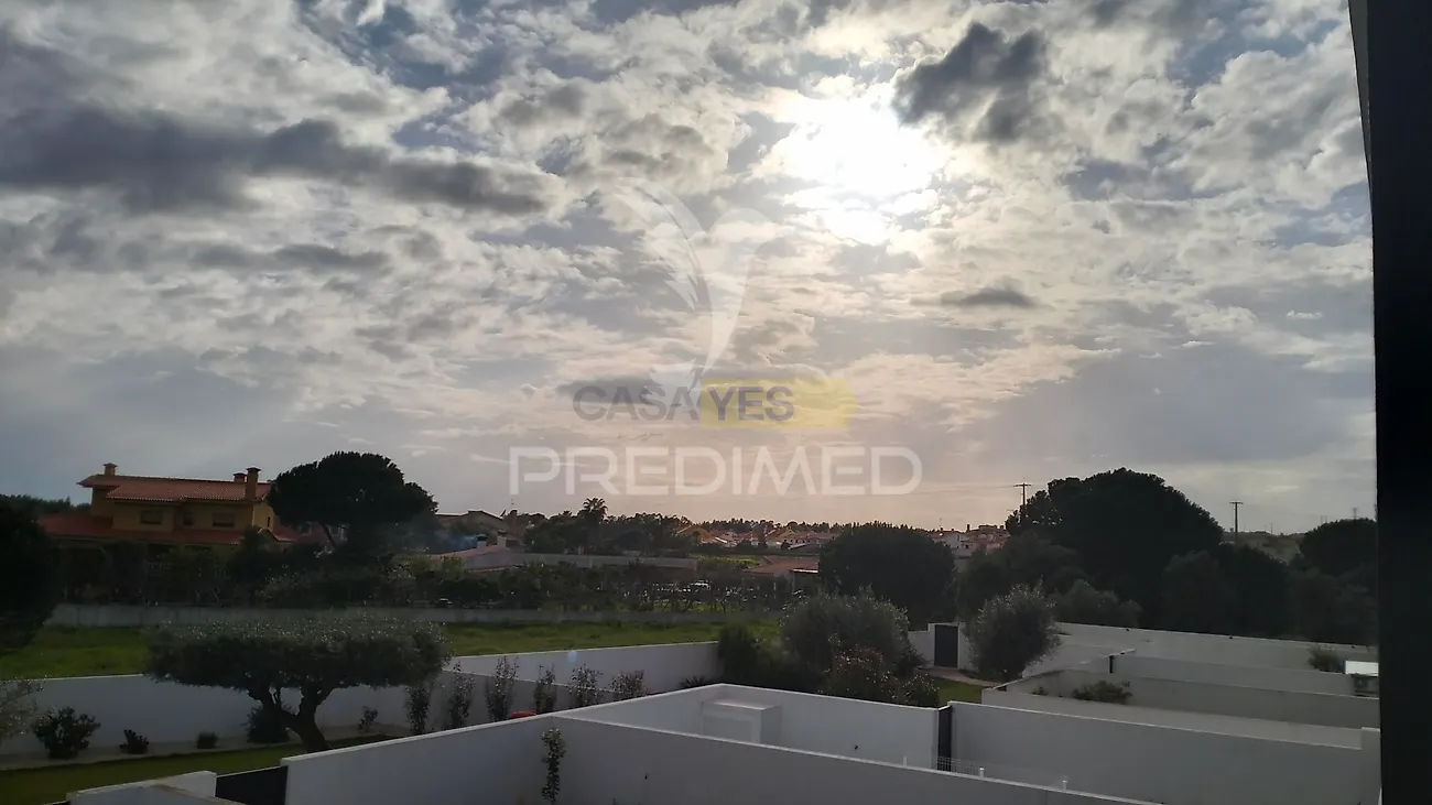 Moradia T4 à venda em Nossa Senhora de Fátima, Entroncamento — foto 2