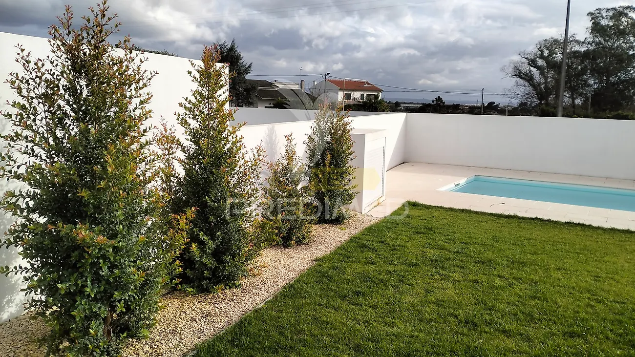 Moradia T4 à venda em Nossa Senhora de Fátima, Entroncamento — foto 23