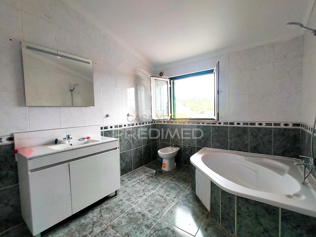 Moradia T5 à venda em Monte Redondo e Carreira, Leiria — foto 10