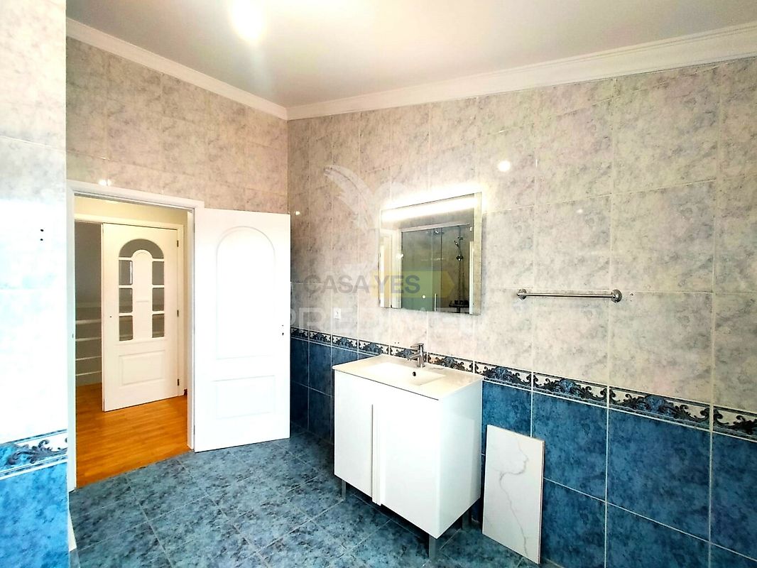 Moradia T5 à venda em Monte Redondo e Carreira, Leiria — foto 8