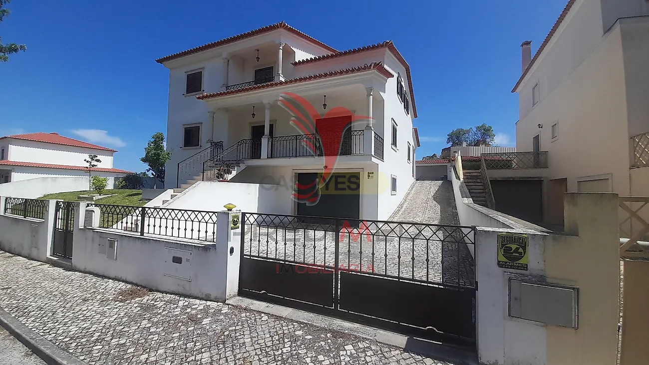Moradia T5 à venda em Santarém (Marvila), Santa Iria da Ribeira de Santarém, Santarém (São Salvador) e Santarém (São Nicolau), €575.000