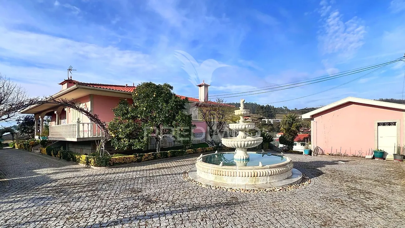 Moradia T5 à venda em Arões (São Romão), Fafe — foto 2