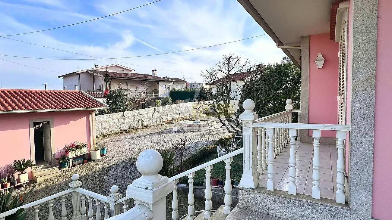 Moradia T5 à venda em Arões (São Romão), Fafe — foto 9
