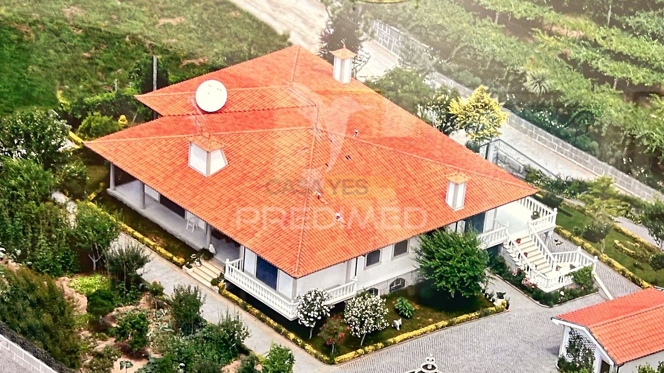 Moradia T5 à venda em Arões (São Romão), €745.000