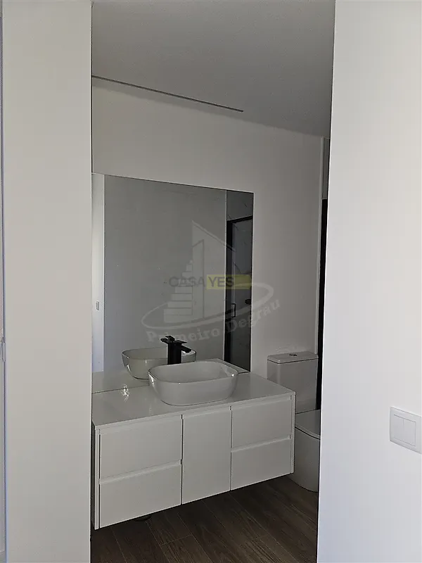 Moradia T3 à venda em Santa Lucrécia de Algeriz e Navarra, Braga — foto 10