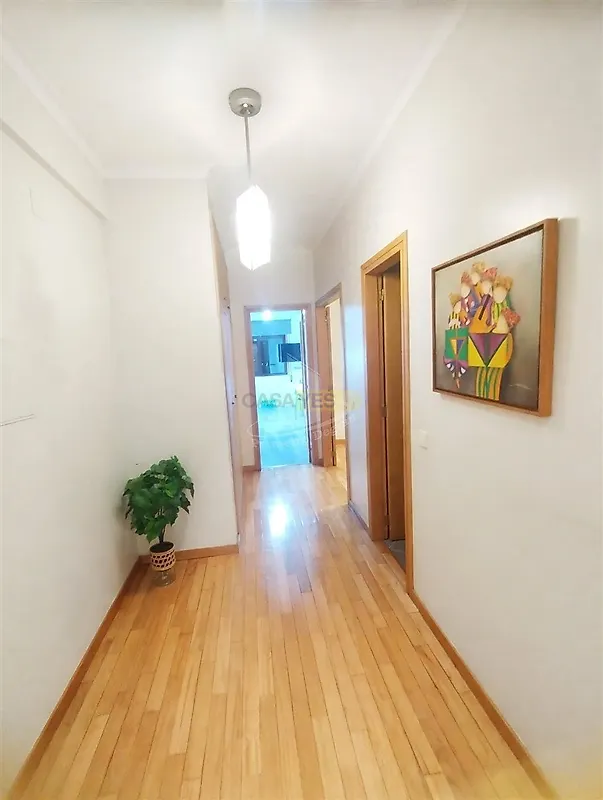 Apartamento T2 à venda em Braga (Maximinos, Sé e Cividade), Braga — foto 2