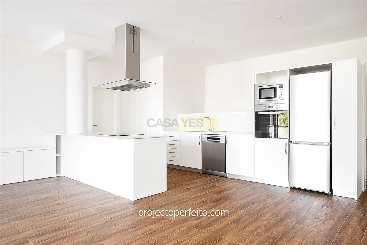 Apartamento T3 em Argoncilhe, €225.000