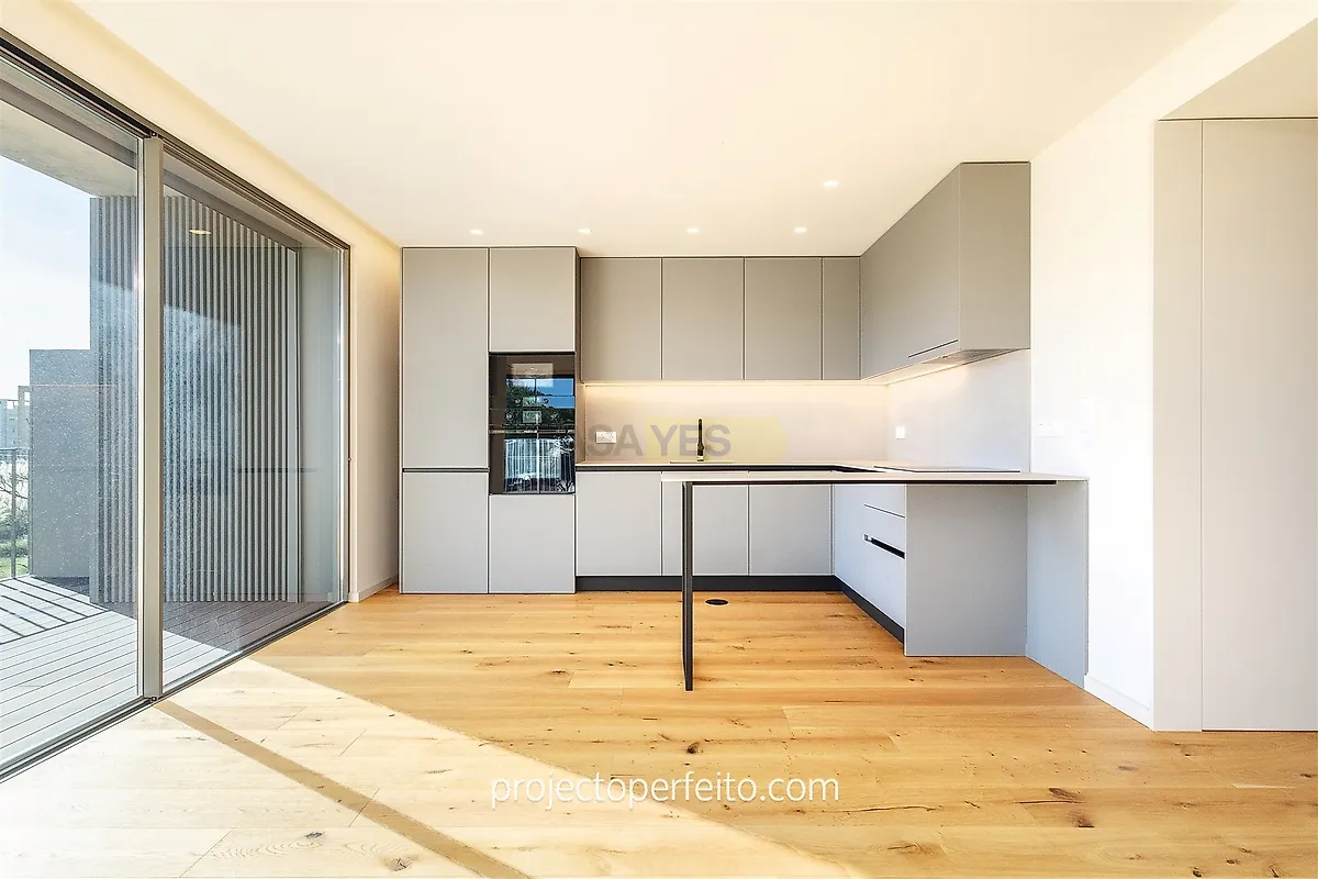Apartamento T3 em São Félix da Marinha, €575.000