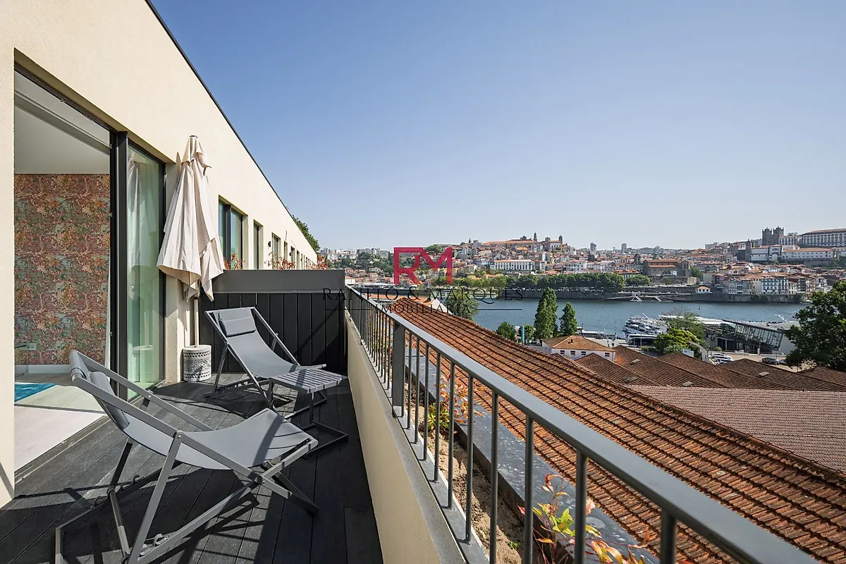 Apartamento T2 em Santa Marinha e São Pedro da Afurada, €540.000