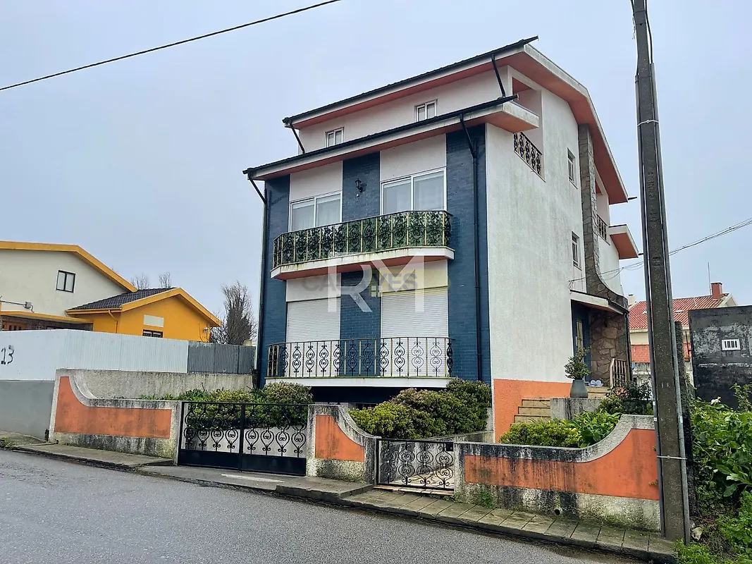 Moradia T2 à venda em Canidelo, €250.000