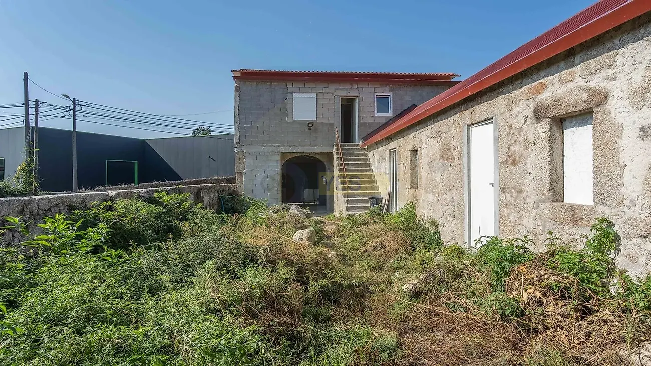 Moradia T4 à venda em Frazão Arreigada, €248.000