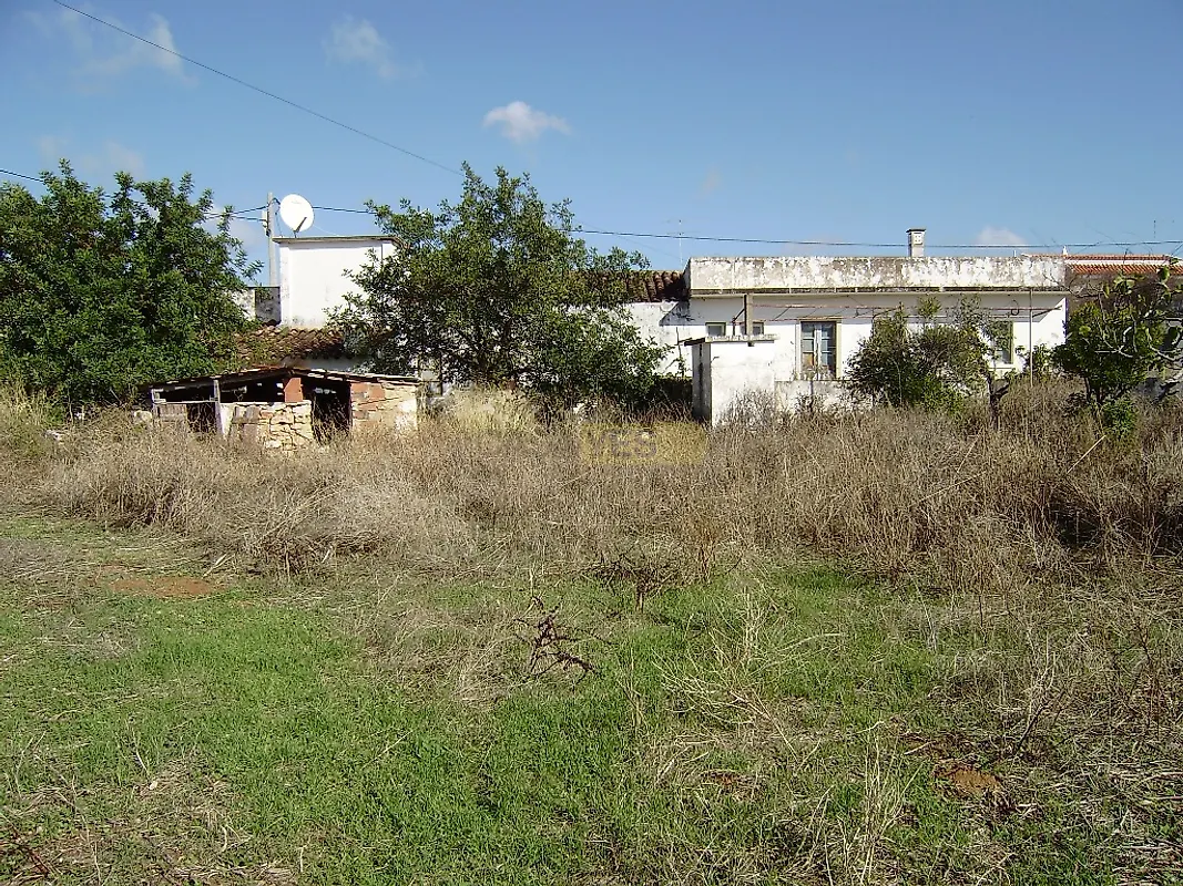 Moradia T0 em São Clemente, €800.000