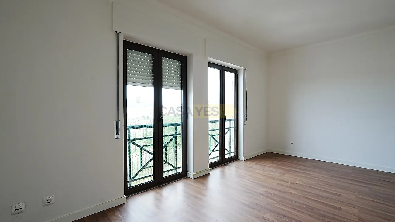 Apartamento T2 à venda em Torres Vedras (São Pedro, Santiago, Santa Maria do Castelo e São Miguel) e Matacães, Torres Vedras — foto 11