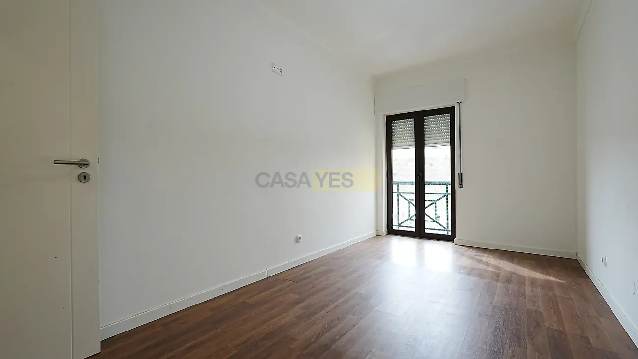 Apartamento T2 à venda em Torres Vedras (São Pedro, Santiago, Santa Maria do Castelo e São Miguel) e Matacães, Torres Vedras — foto 15