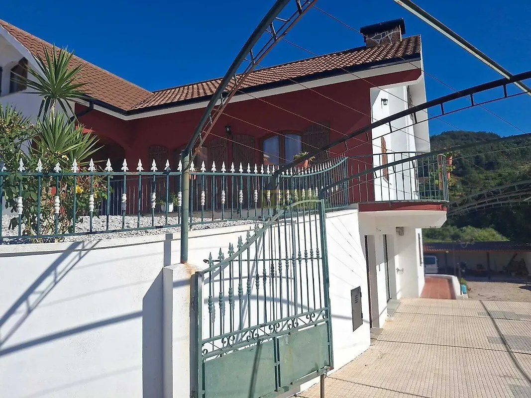 Moradia T5 à venda em Portela, Monção — foto 4