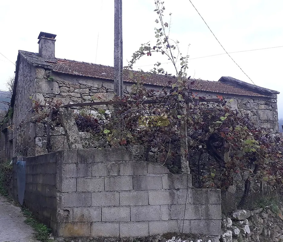 Moradia T2 à venda em Sago, Lordelo e Parada, Monção — foto 2