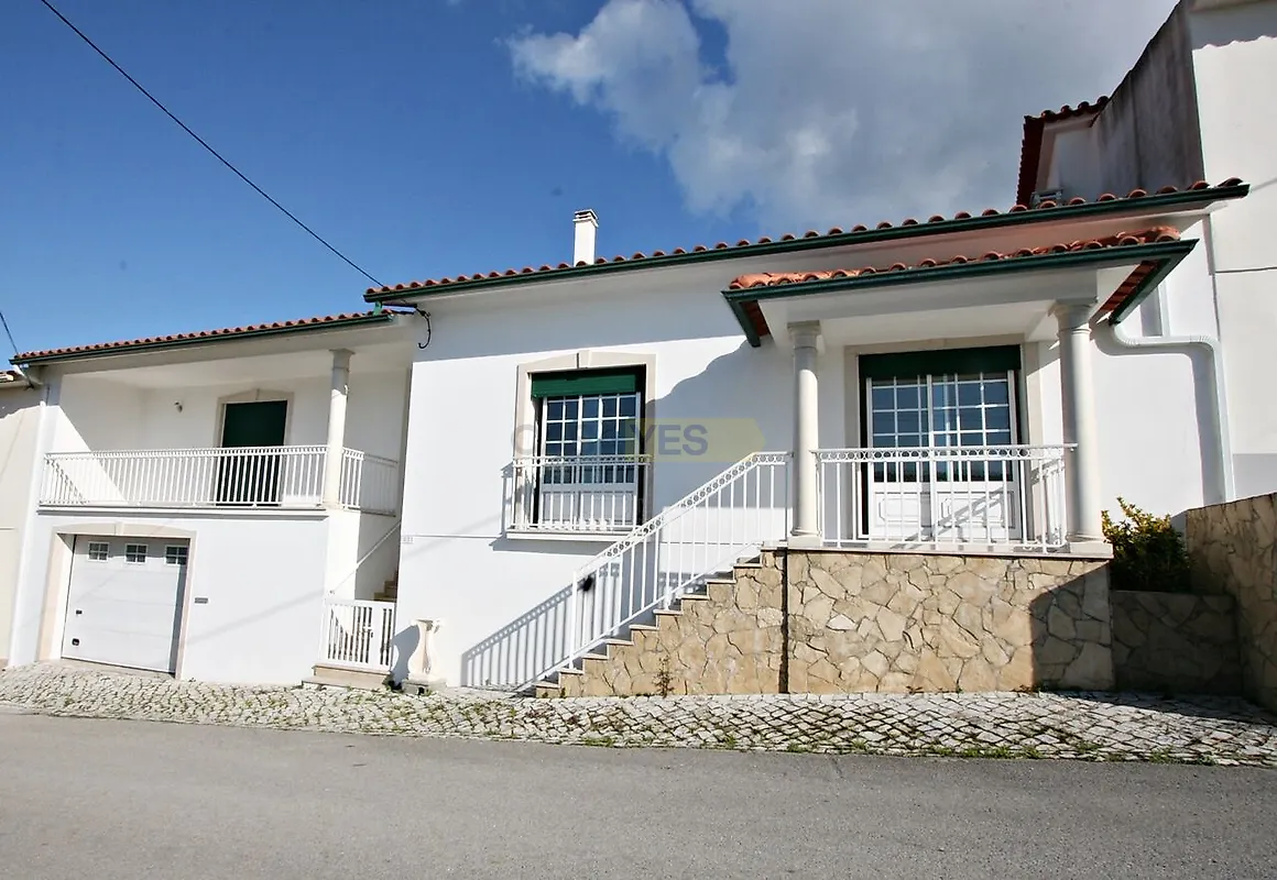 Moradia T2 à venda em Leiria, Pousos, Barreira e Cortes, €275.000