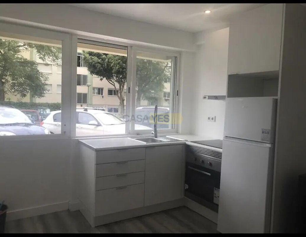 Apartamento T0 à venda em Oeiras e São Julião da Barra, Paço de Arcos e Caxias, Oeiras — foto 2