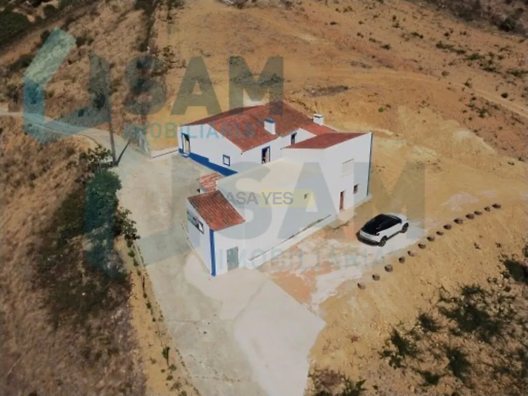 Moradia T2 à venda em Torres Vedras (São Pedro, Santiago, Santa Maria do Castelo e São Miguel) e Matacães, Torres Vedras — foto 2