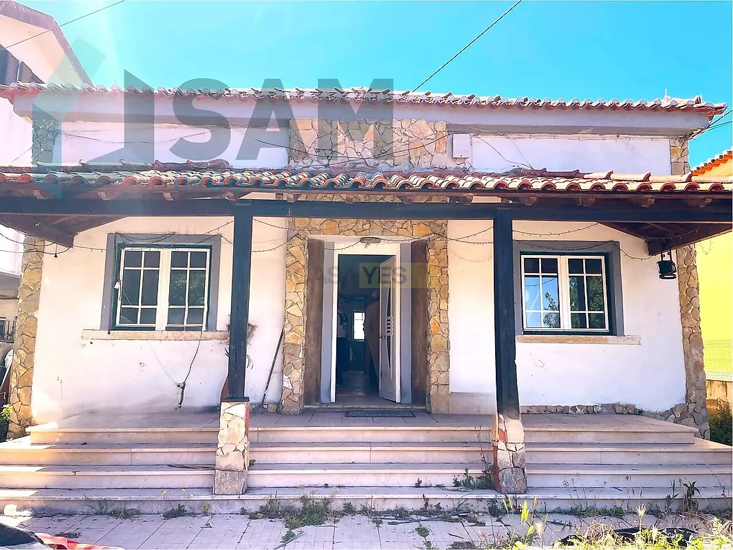Moradia T2 à venda em Loures, €420.000