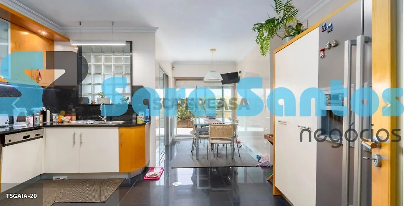 Apartamento T5 à venda em Mafamude e Vilar do Paraíso, Vila Nova de Gaia — foto 2