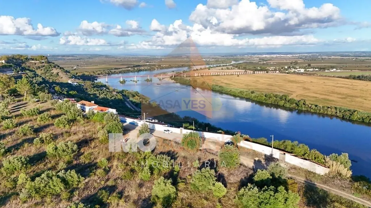 Moradia T6+ em Santarém (Marvila), Santa Iria da Ribeira de Santarém, Santarém (São Salvador) e Santarém (São Nicolau), €485.000