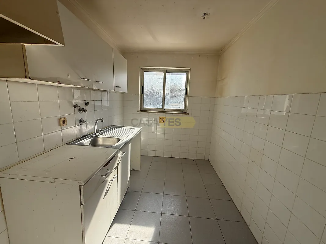 Apartamento T0 à venda em Mina de Água, Amadora — foto 4