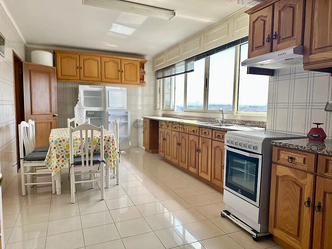 Apartamento T4 à venda em Glória e Vera Cruz, Aveiro — foto 2