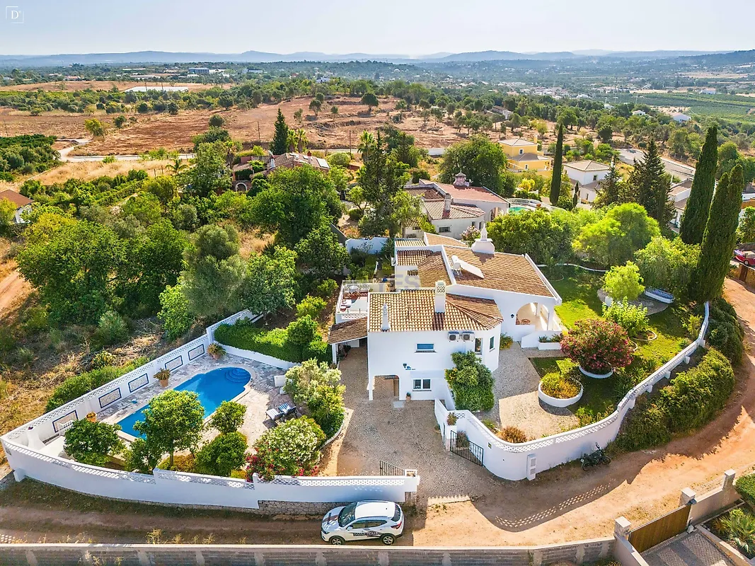 Moradia T4 à venda em Alcantarilha e Pêra, €725.000
