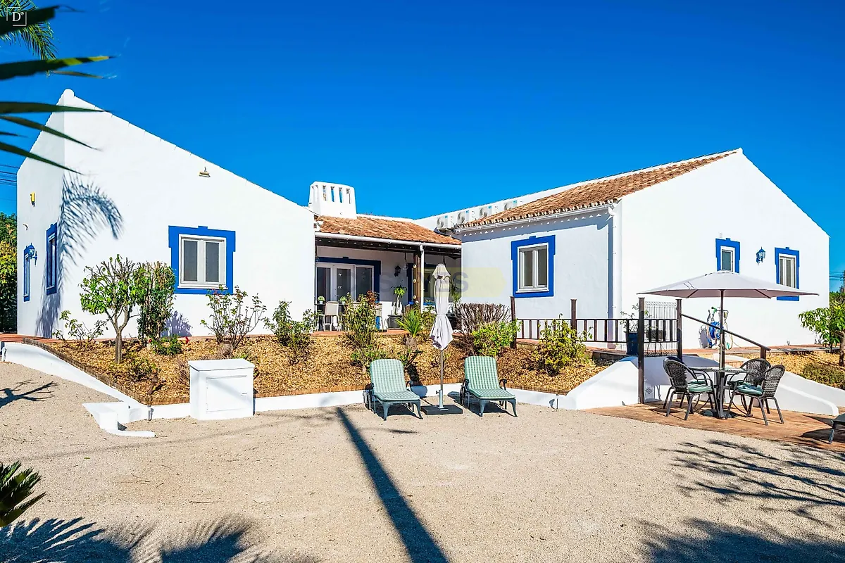 Moradia T4 à venda em São Clemente, €769.000