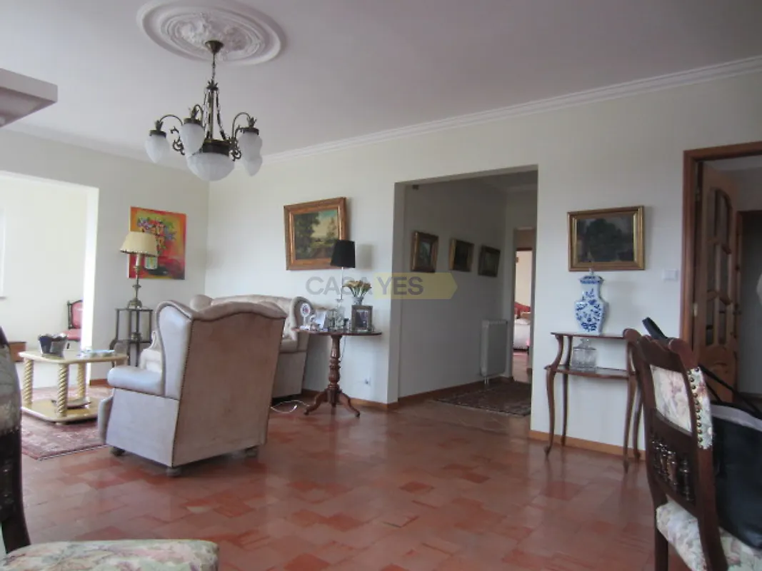 Moradia T5 em Buarcos e São Julião, €475.000
