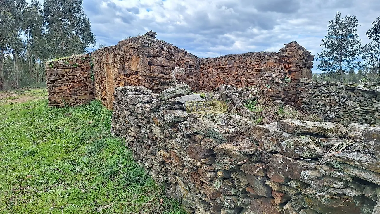 Moradia T0 à venda em Escalos de Baixo e Mata, Castelo Branco — foto 11