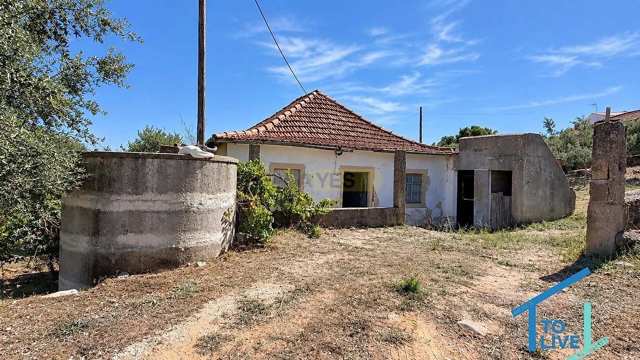 Moradia T3 à venda em Além da Ribeira e Pedreira, Tomar — foto 2