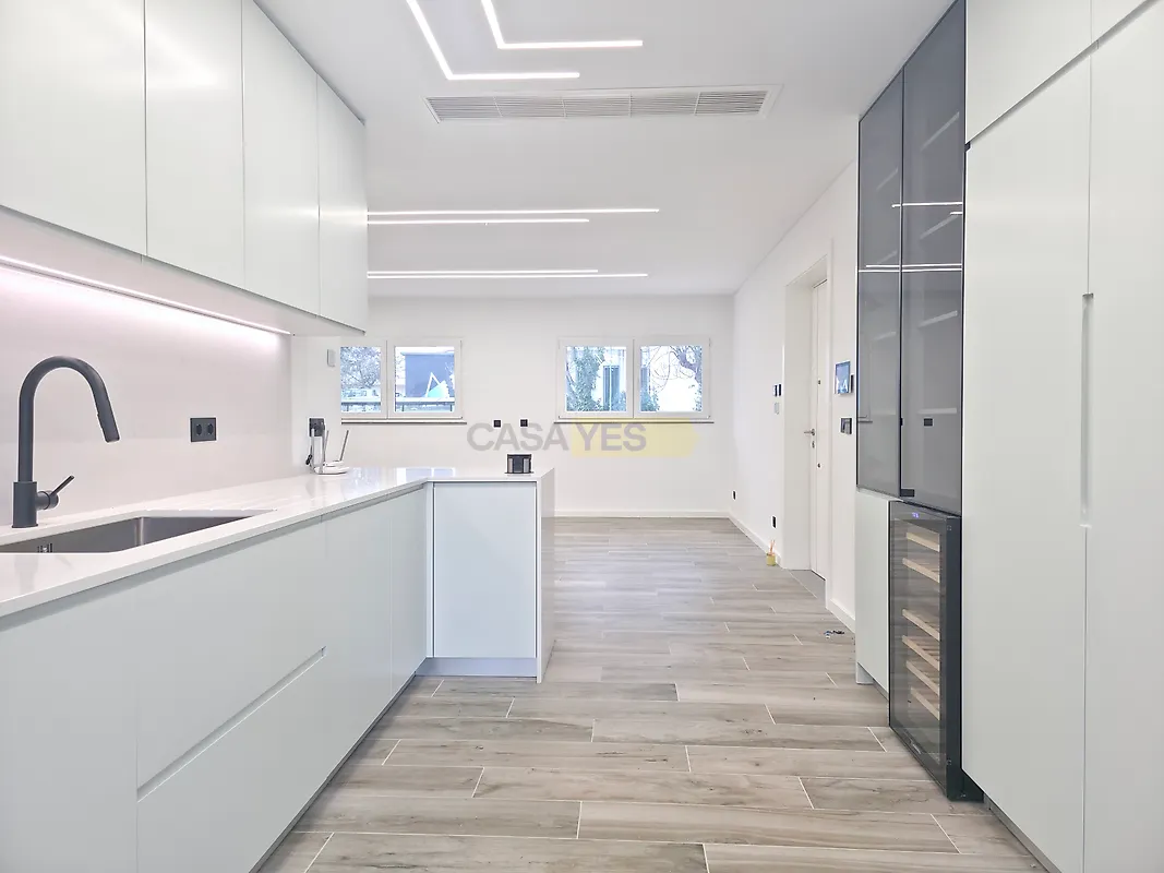 Apartamento T5 à venda em Santa Iria de Azoia, São João da Talha e Bobadela, Loures — foto 4