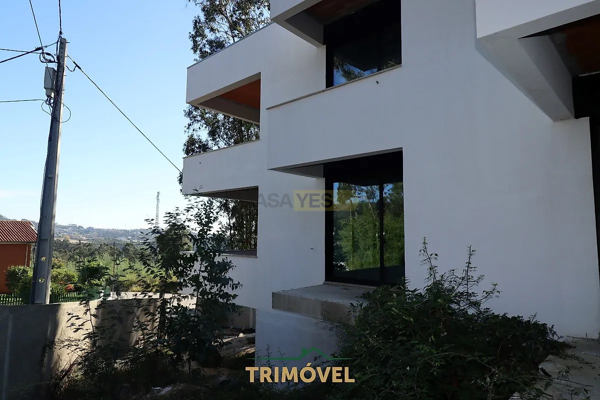 Moradia T4 à venda em Oliveira de Azeméis, Santiago de Riba-Ul, Ul, Macinhata da Seixa e Madail, Oliveira de Azeméis — foto 24