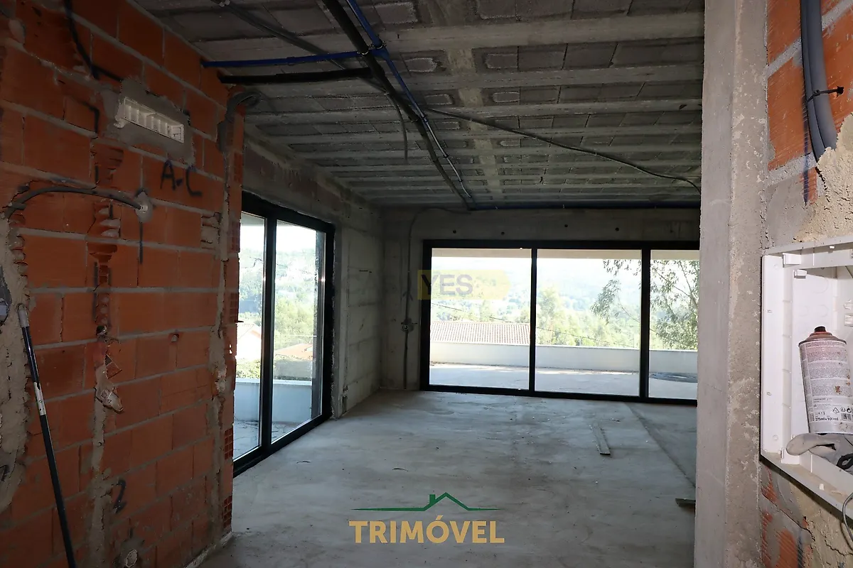 Moradia T4 à venda em Oliveira de Azeméis, Santiago de Riba-Ul, Ul, Macinhata da Seixa e Madail, Oliveira de Azeméis — foto 14