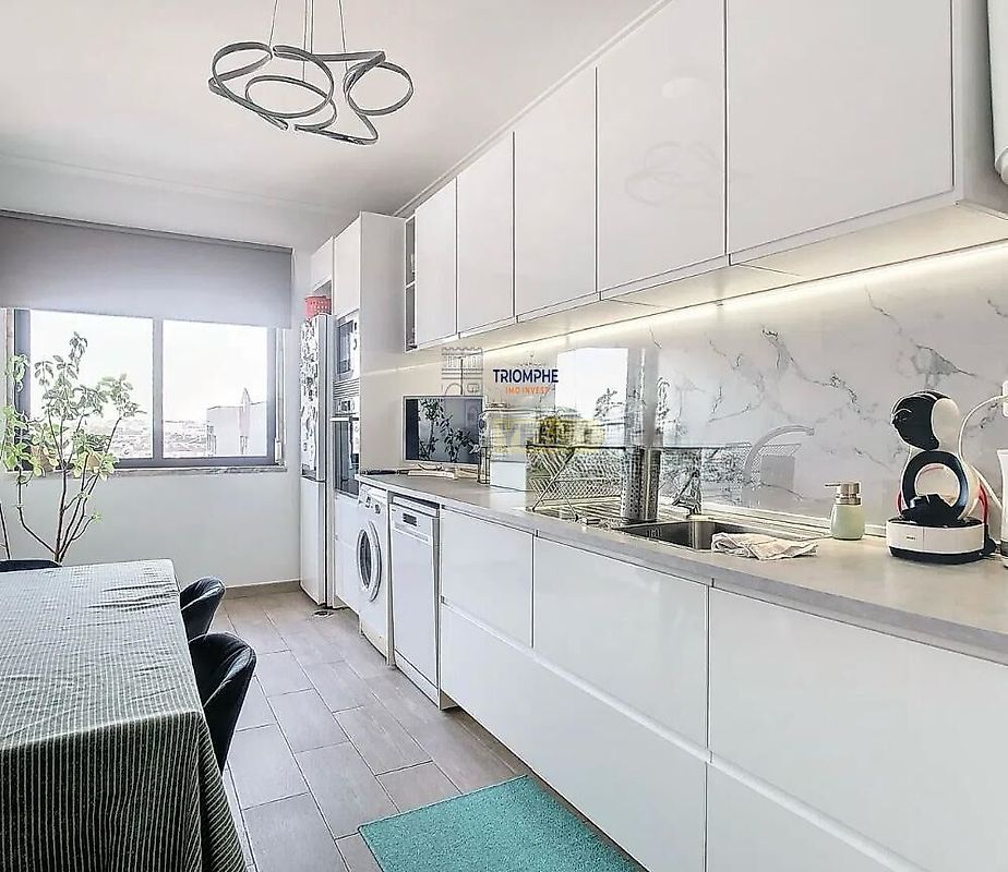 Apartamento T2 em Seixal, Arrentela e Aldeia de Paio Pires, €292.000