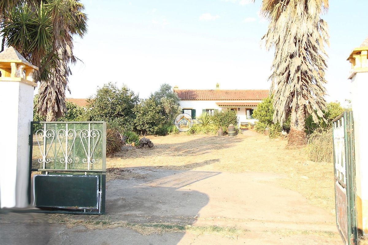 Moradia T2 à venda em Foros de Vale de Figueira, Montemor-o-Novo — foto 2