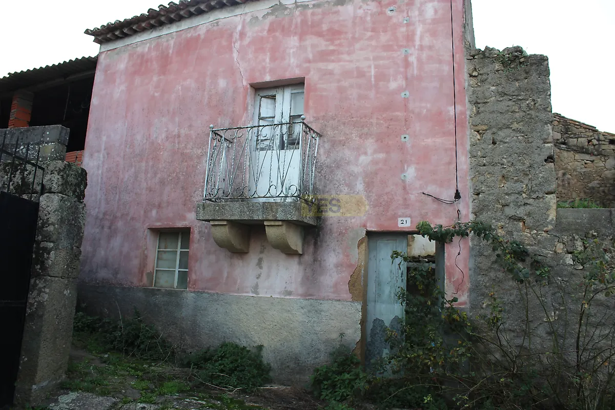 Moradia T0 à venda em Escalos de Cima e Lousa, Castelo Branco — foto 2