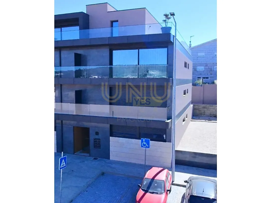 Apartamento T3 em Agrela e Serafão, €285.000