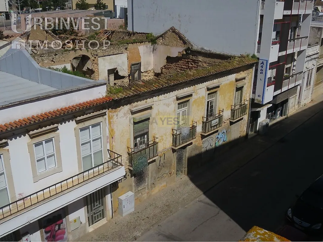 Moradia T6+ à venda em Faro (Sé e São Pedro), €999.000